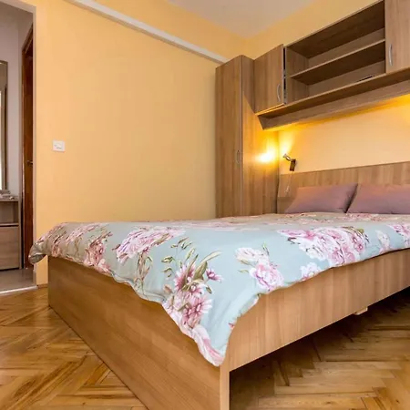 In - Insel Krk 43330